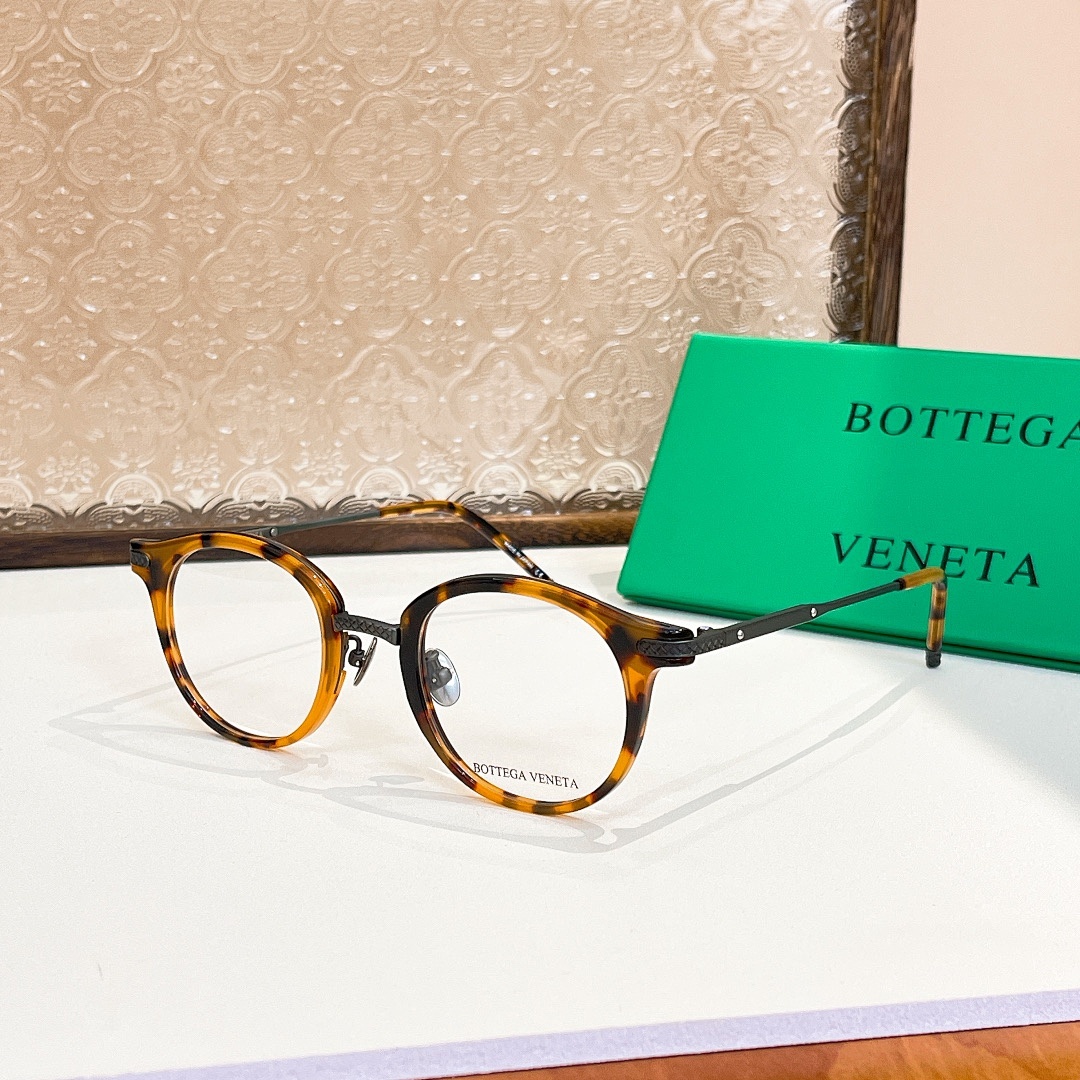 BOTTEGA VENETAMODEL:BV0126OSIZE:49, photo 1