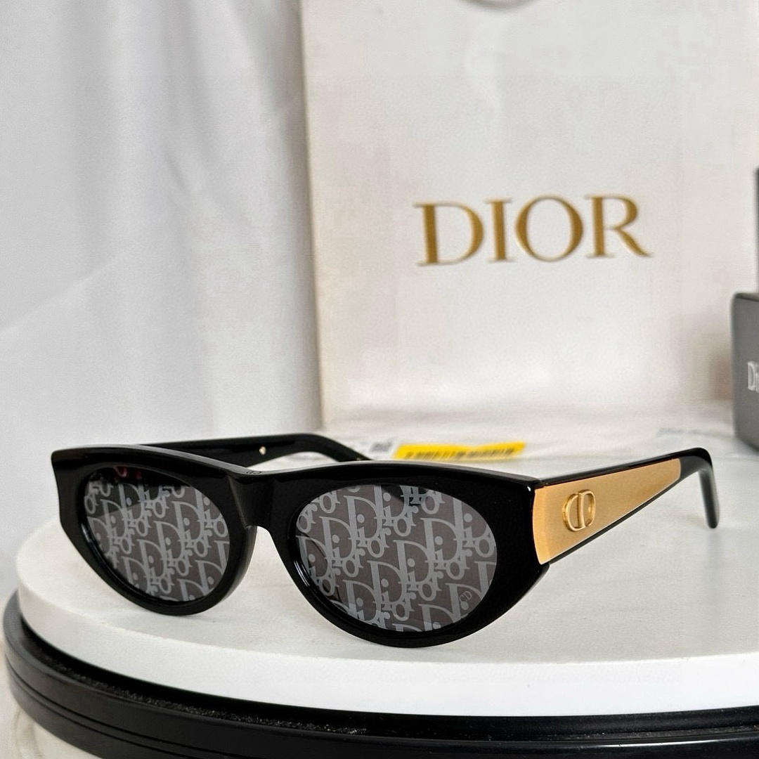 Other DiorMODEL:GlowB2FSIZE:56 - Image 9