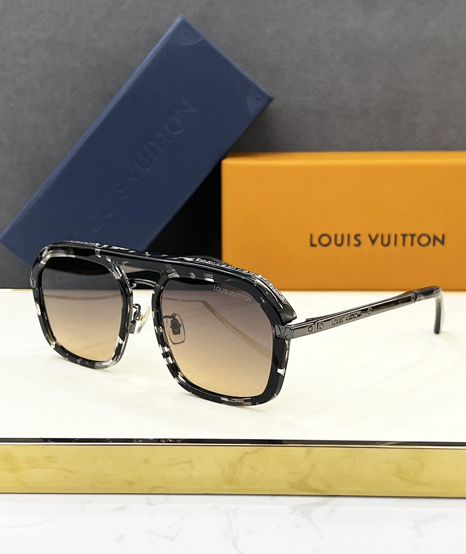 Other LOUIS VUITTONMODEL:Z2067SIZE:56