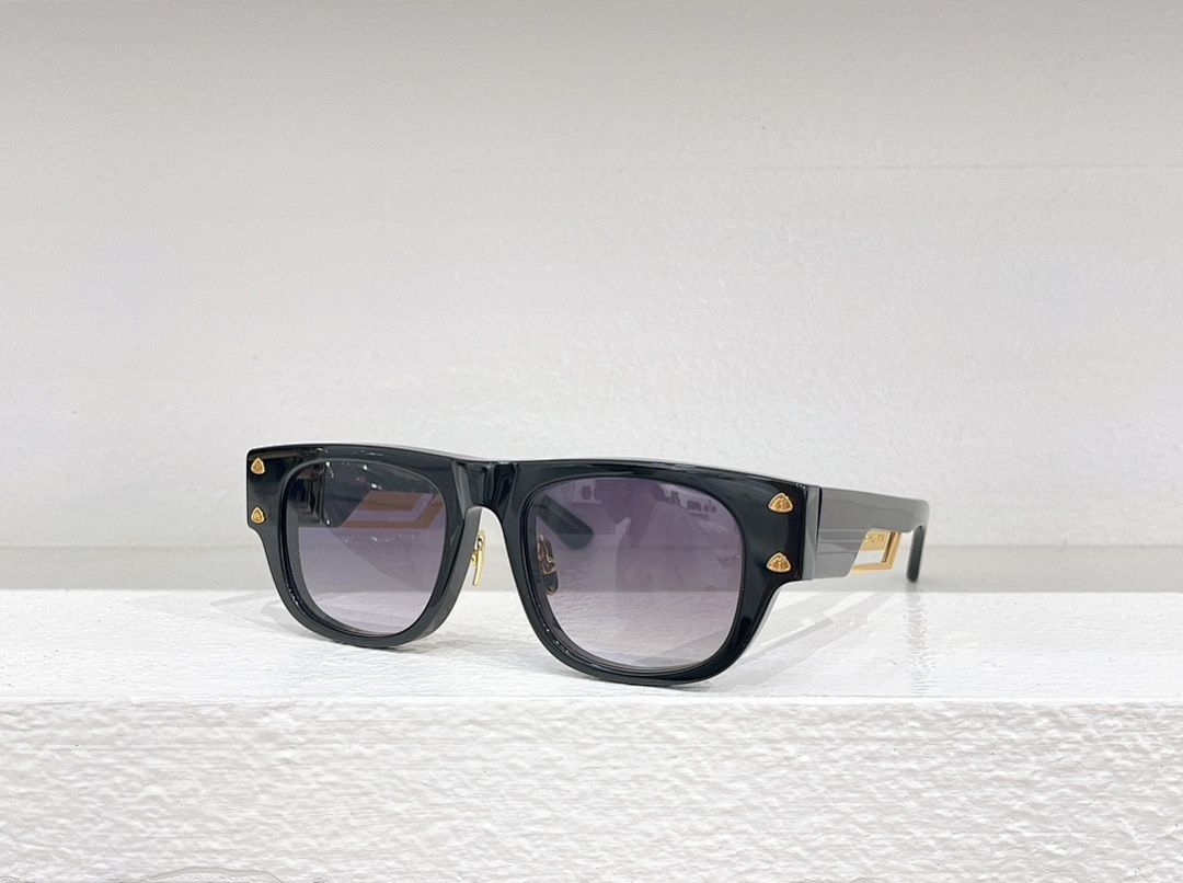 Chanel Chanel MAYBACHMODEL THE REBEL ISIZE:50, photo 1