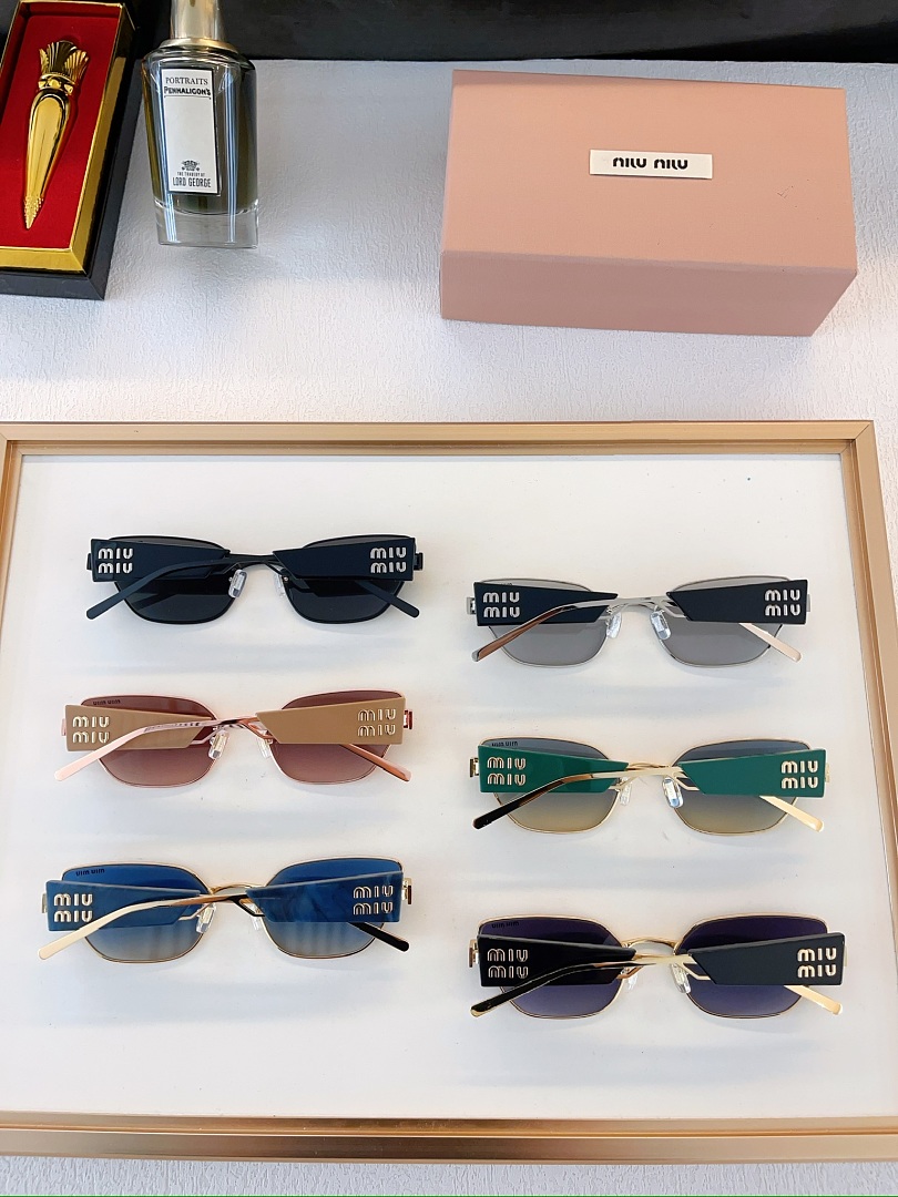 Miu Miu SMU65WS 58 - Image 2