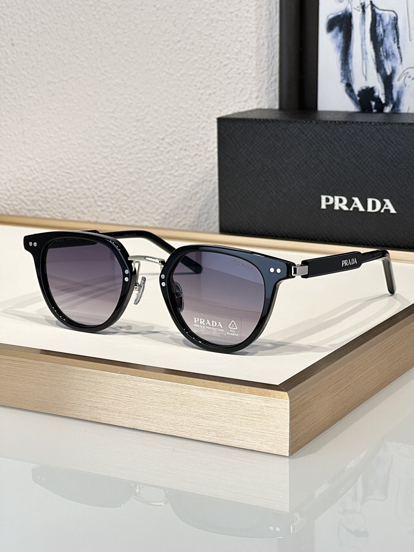 Prada Mod:SPR 17YSize:49