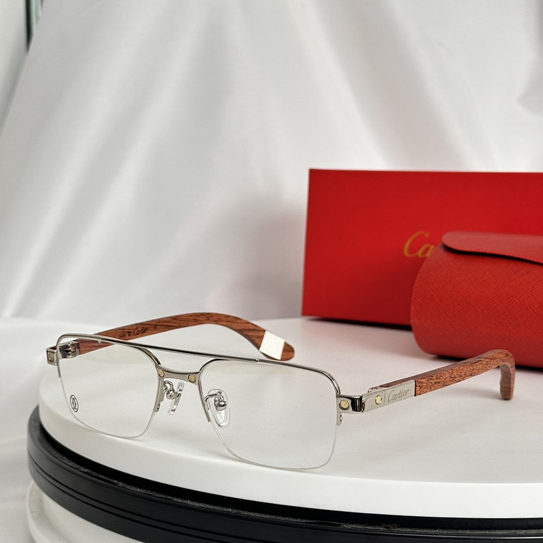 CartierMODEL, photo 1