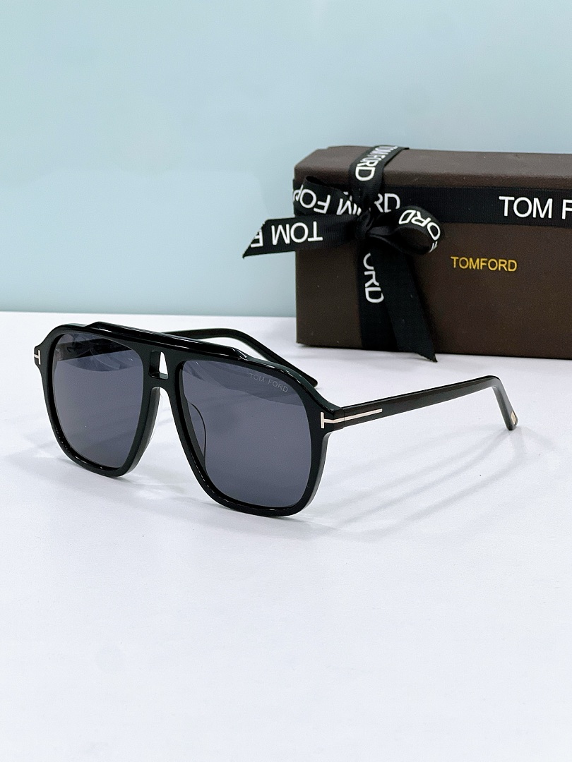 Other TOM FORDModelFT1209.56 - Image 4