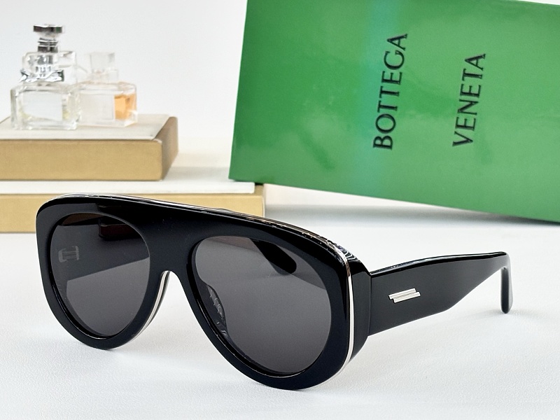 BOTTEGA VENETAOversized MODEL:BV1362SSIZE58, photo 1
