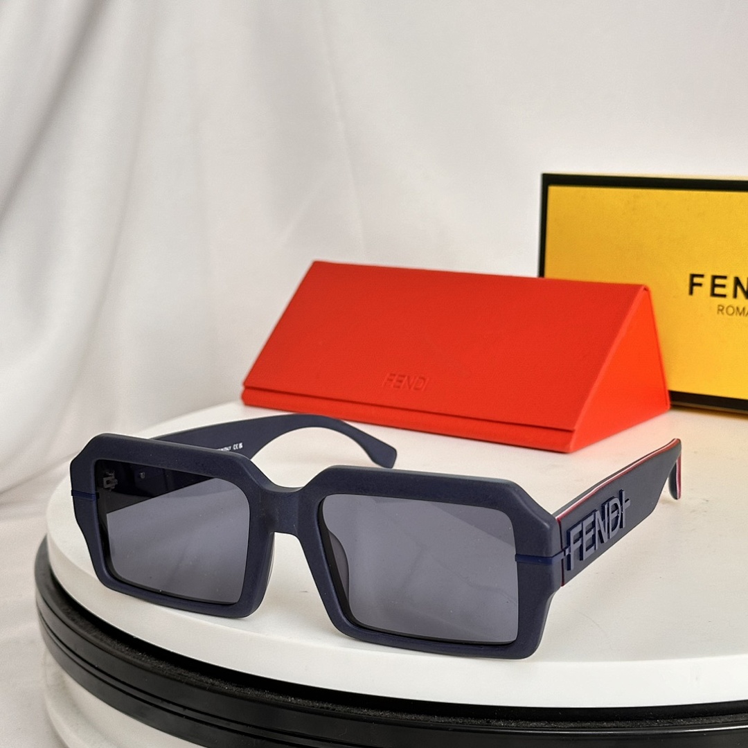 Fendi MODEL FE40073USIZE54, photo 1