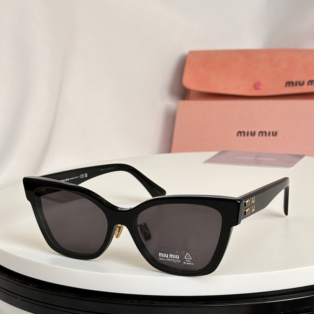Miu Miu USMU - Image 9