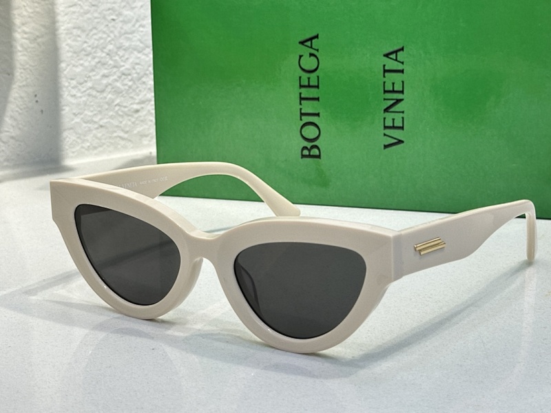 BOTTEGA VENETAMODEL:BV1249S SIZE:53, photo 1