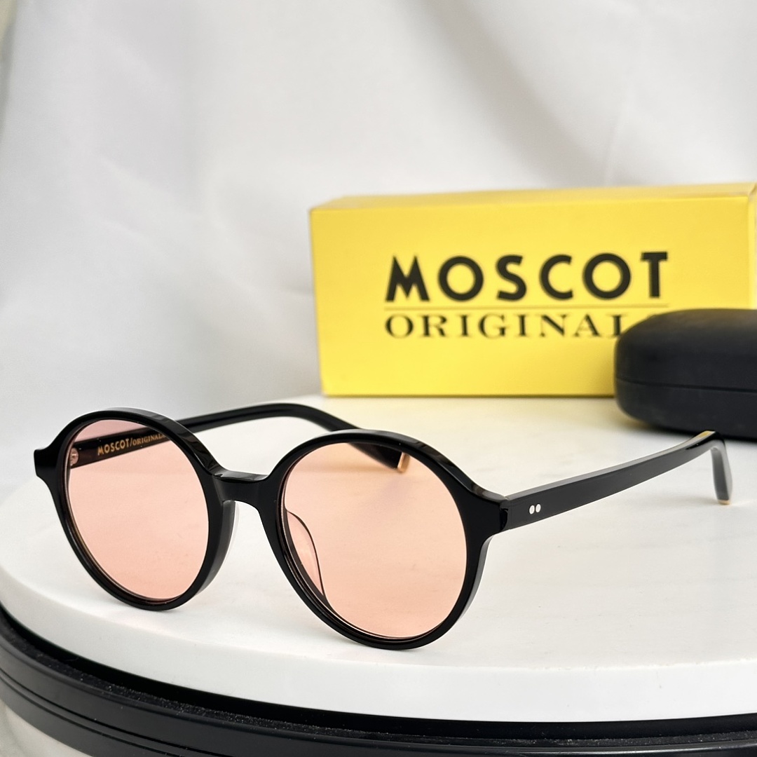 MOSCOTMODELDEVONSIZE48, photo 1