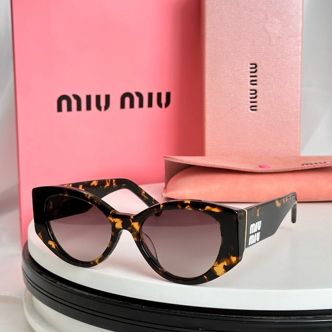 Miu Miu MIUMIUSMU03W52 - Image 8