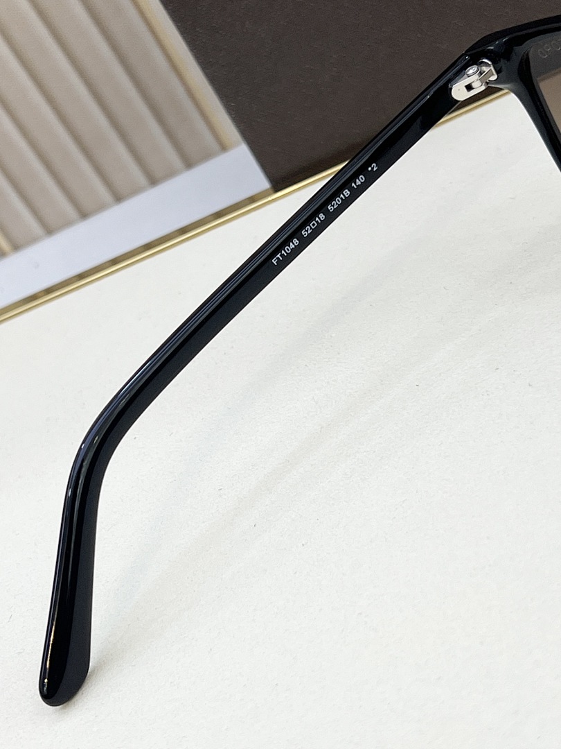 Other TOMFORDMODEL:FT1048SIZE:52 - Image 3