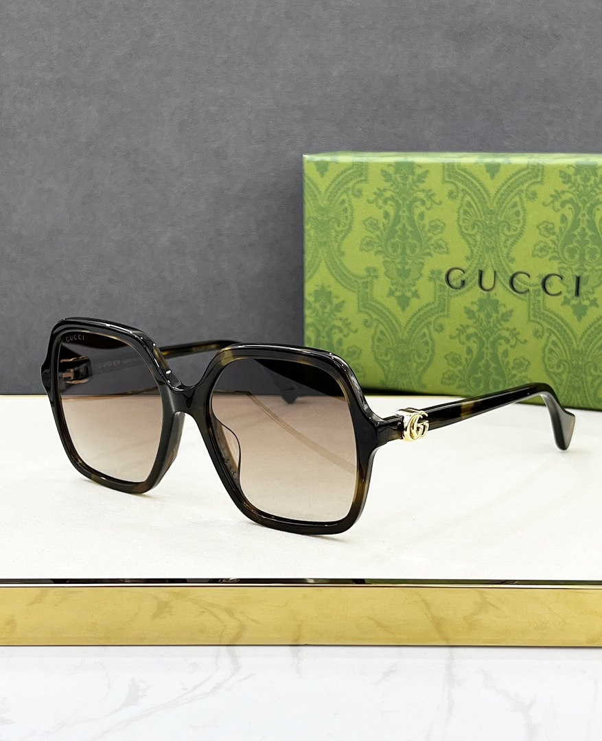 Other GUCCiMODEL:GG1072SSIZE:56