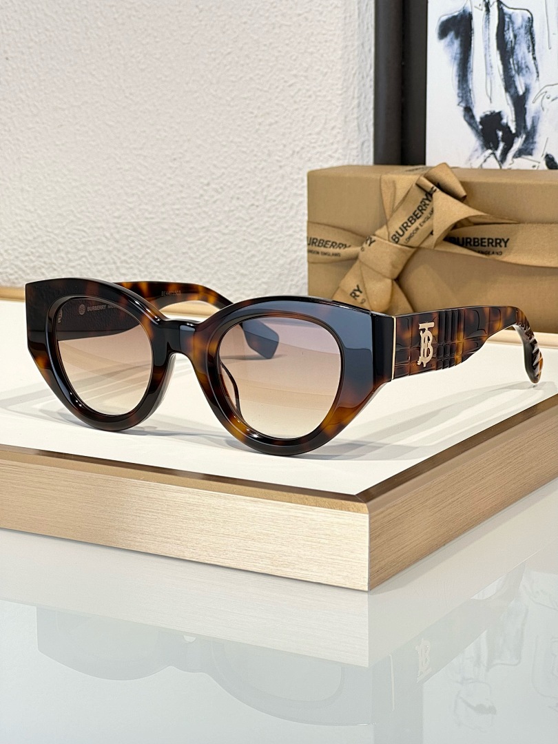Other BurberryMod:B4390Size:47 - Image 7