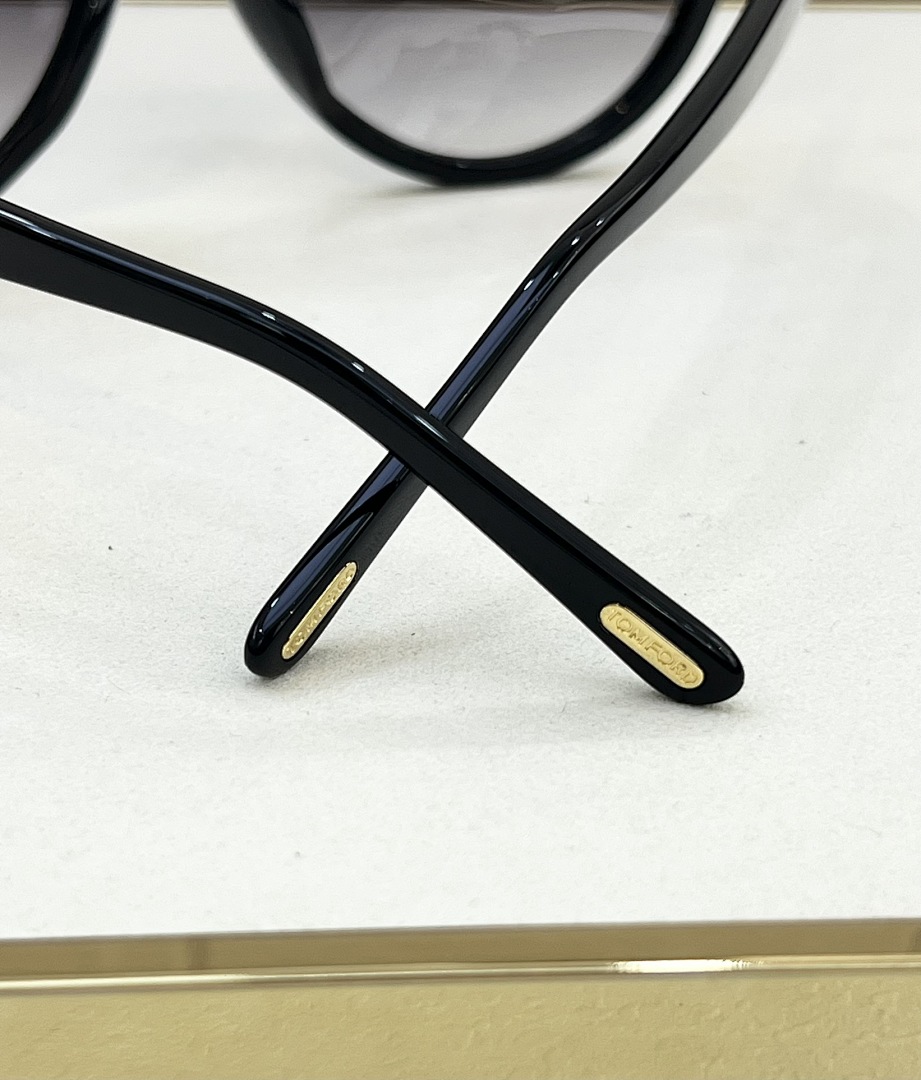 Other TOM FORDMODEL:FT 1033SIZE:59 - Image 2