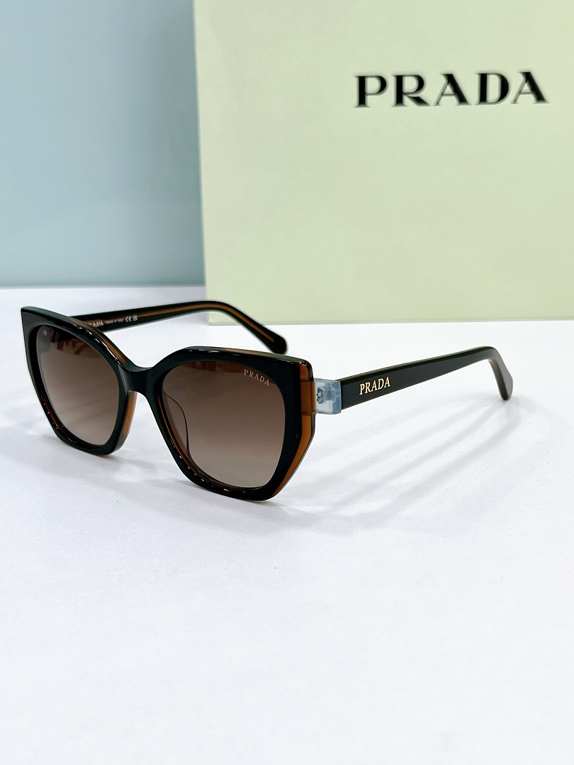 Prada ModelPRA03Size:53 - Image 3