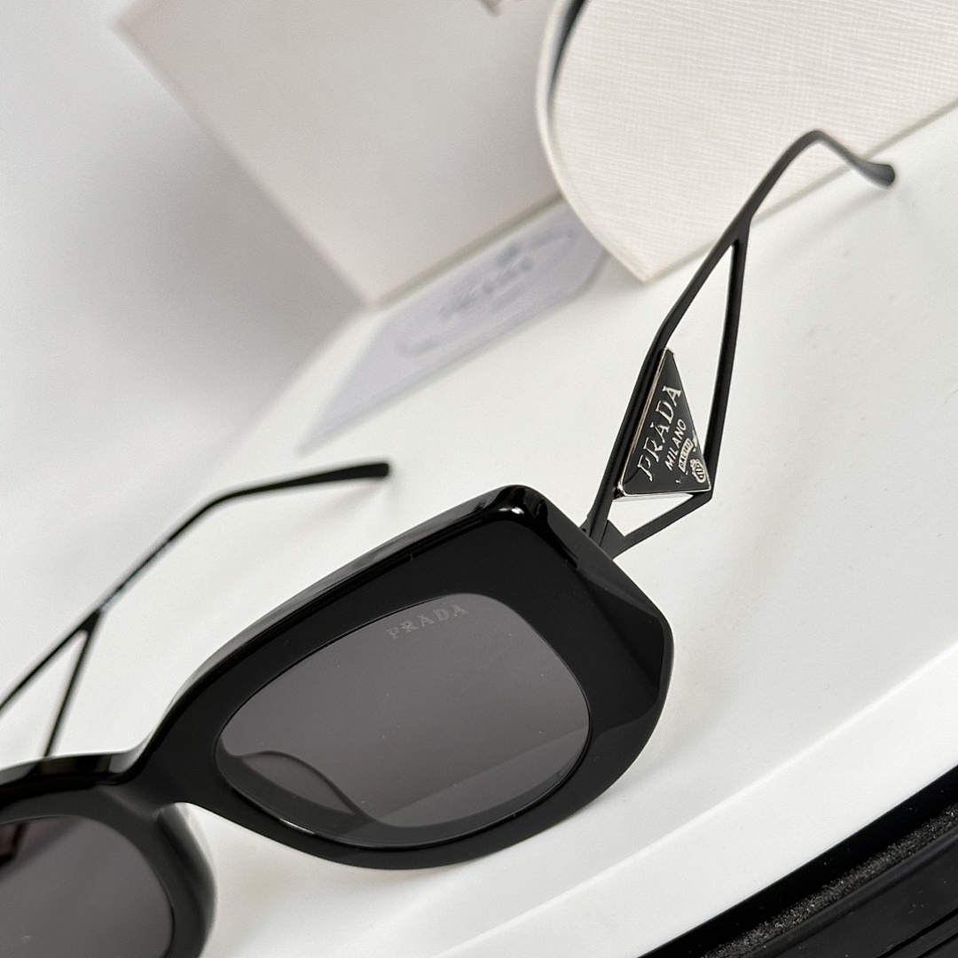 Prada MODEL:PR 14YSSIZE:53 - Image 4