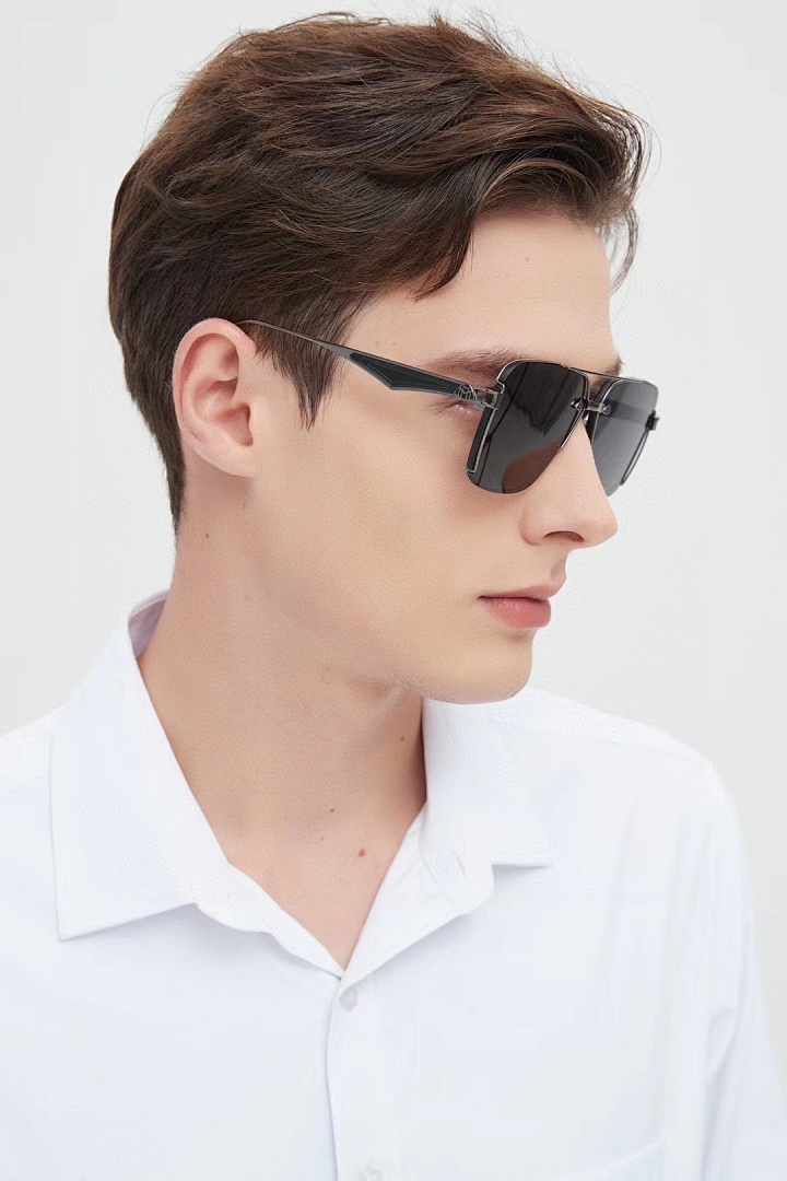 Chanel Chanel MAYBACHMODELTHE BARRY SIZE:62, photo 1