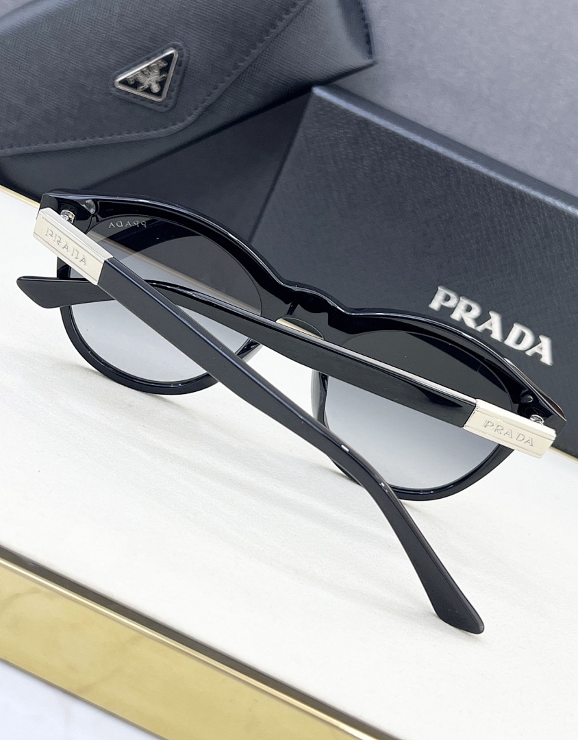 Prada MODEL:PS98ZS Size:52 - Image 3