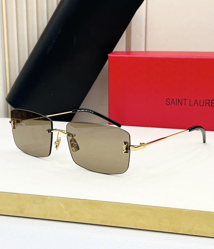 SAINT LAURENTMODEL:SL337MSIZE:60 16-140_231, photo 1