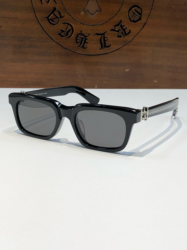 Chanel CHROME HEARTSSEE YOU IN TEA SIZE:53, photo 1