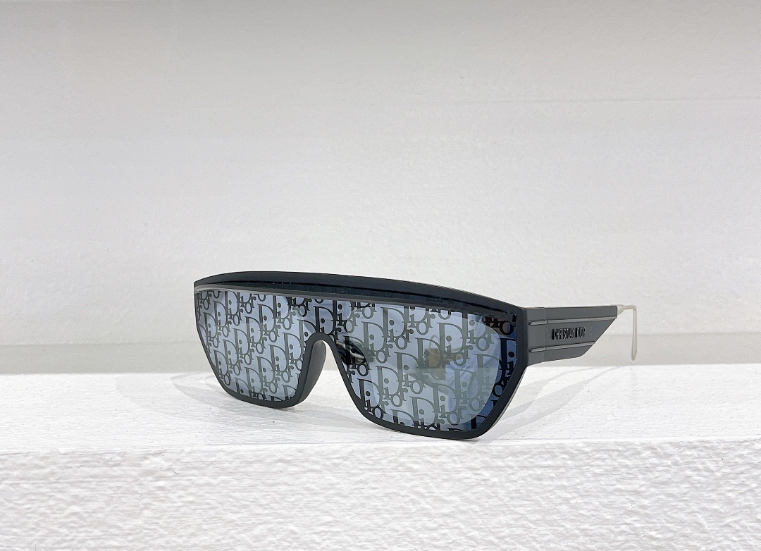 Other DIORMODEL:DioClub M7USIZE:141 0 - Image 9