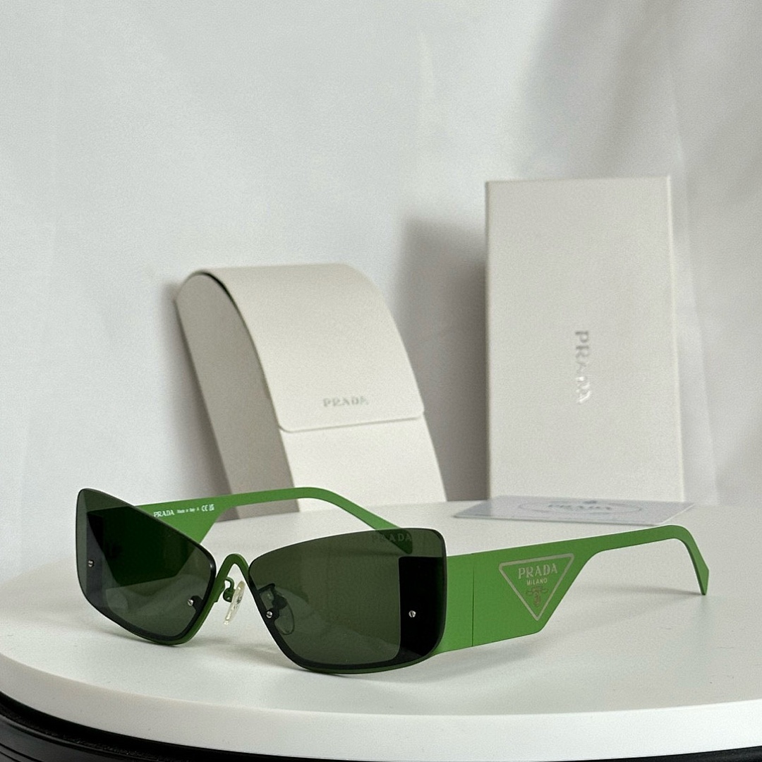 Prada Prada - Image 9