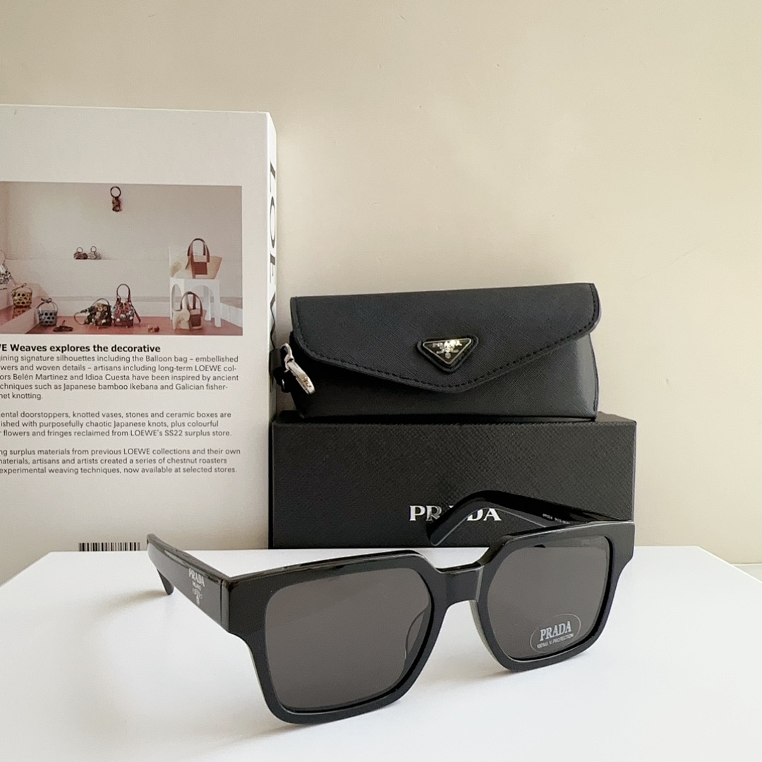 Prada Model:SPR03Z-F SIZE:54 - Image 9