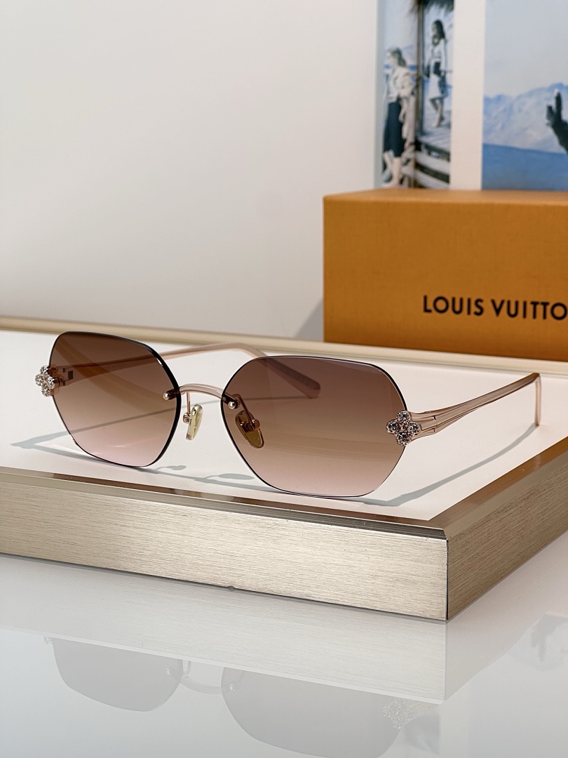 Other Louis VuittoMod:Z3324USize:62