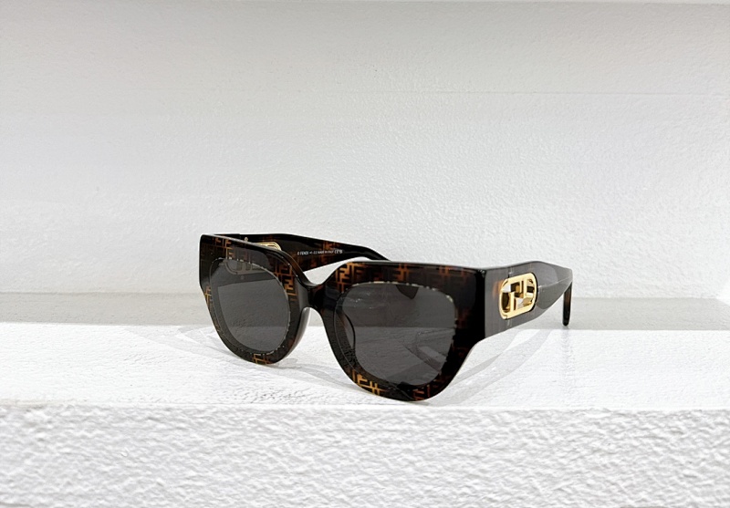 Fendi MODEL FD50016USIZE50, photo 1