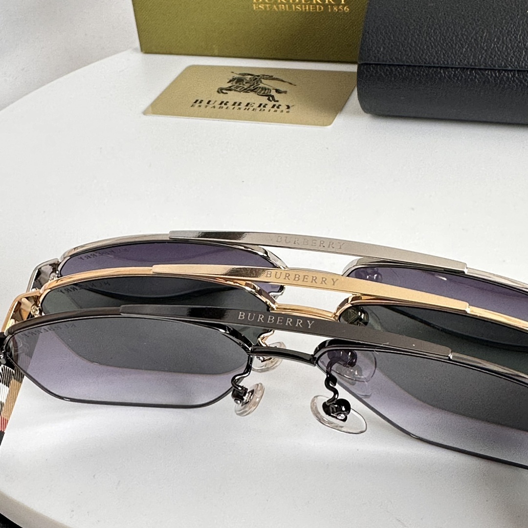 Other BurberryBE4212 Size:60 - Image 3