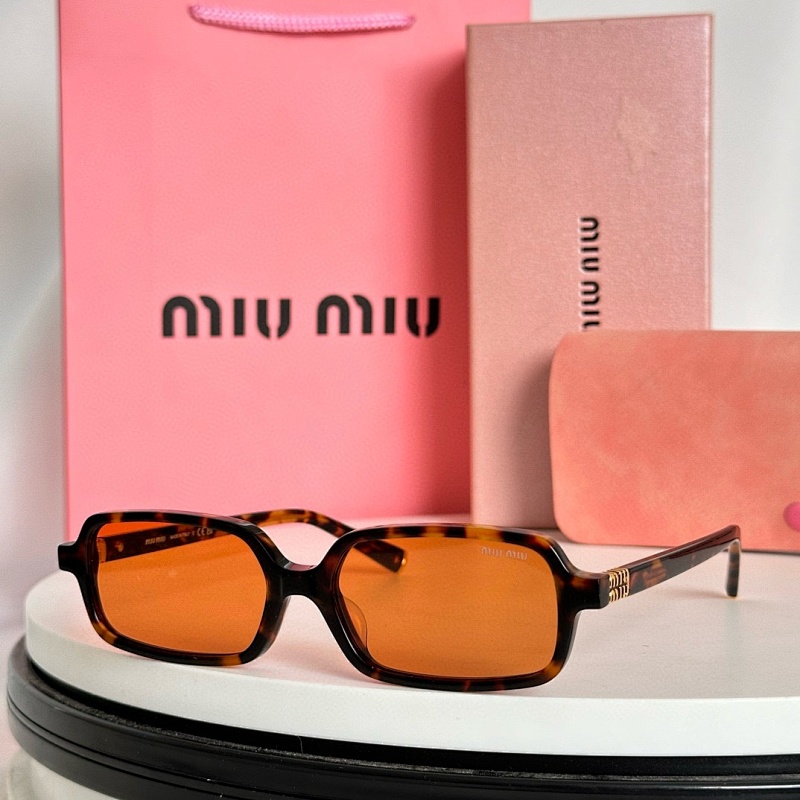 Miu Miu MiuMiuMod:SMU 11ZSize:52