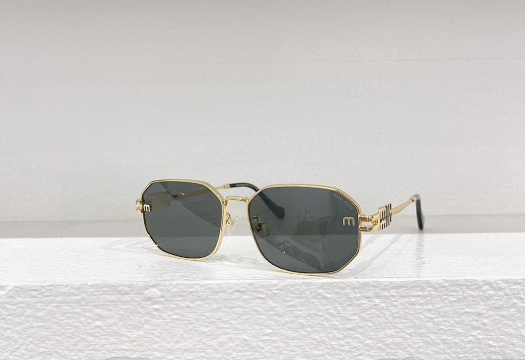 Miu Miu MIUMIUMODEL:SMU75ZS SIZE:58