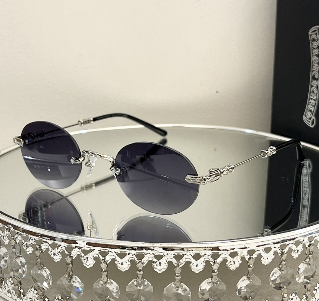 Chanel Chanel CHROME HEARTSMODEL:PILLS IISIZE:53 23-139_, photo 1