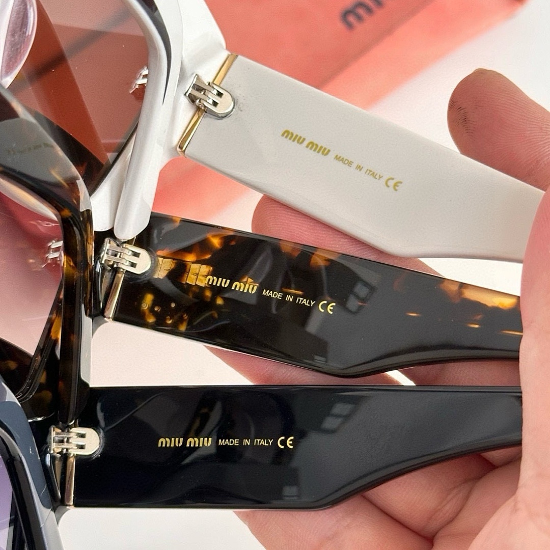 Miu Miu MIUMIUSMU0452 - Image 3