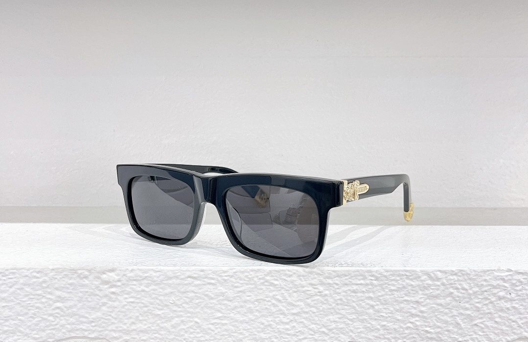 Chanel Chanel CHROME HEARTEMODEL BUSSINSIZE56, photo 1