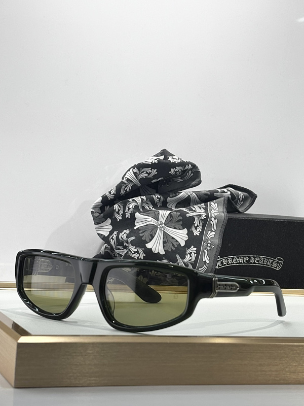 Chanel Chrome HeartsMod:T.HUTCHSize:58, photo 1