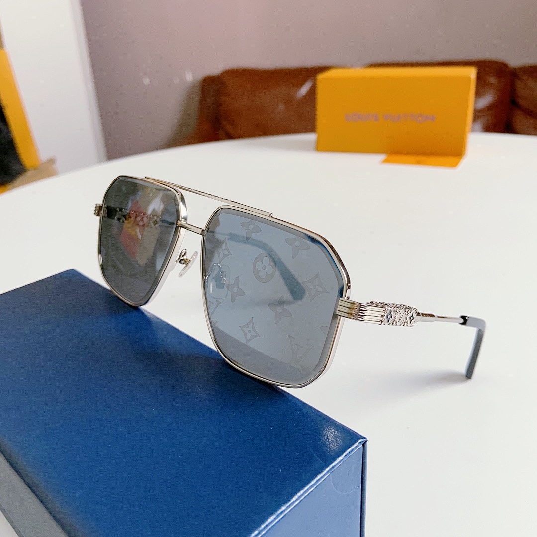 LOUIS VUITTONMODEL:Z2030E SIZE:59, photo 1