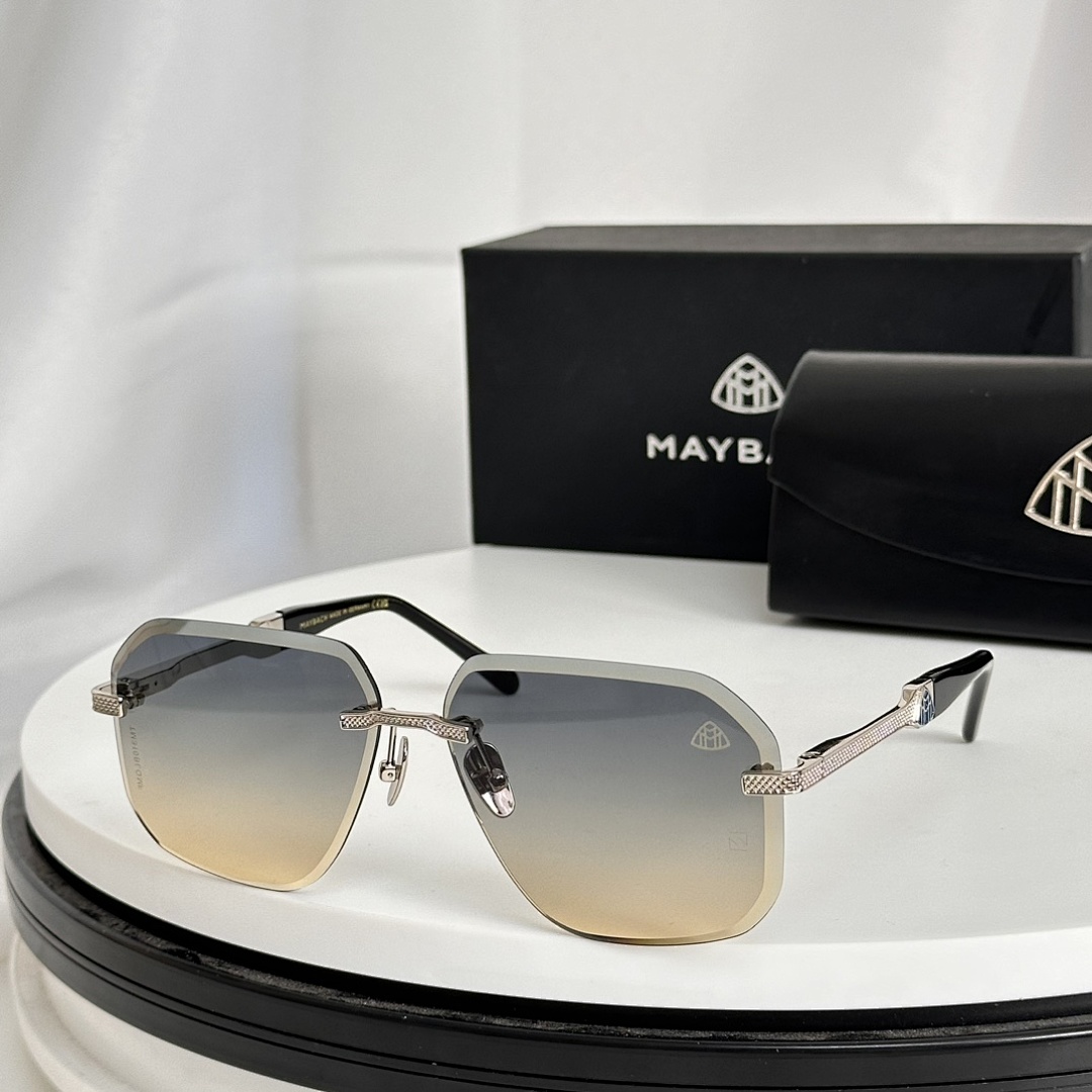 Chanel MAYBACHMODEL Z081SIZE:61, photo 1