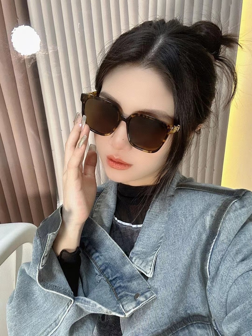 Other DIORMODEL:CD 8601SIZE:55