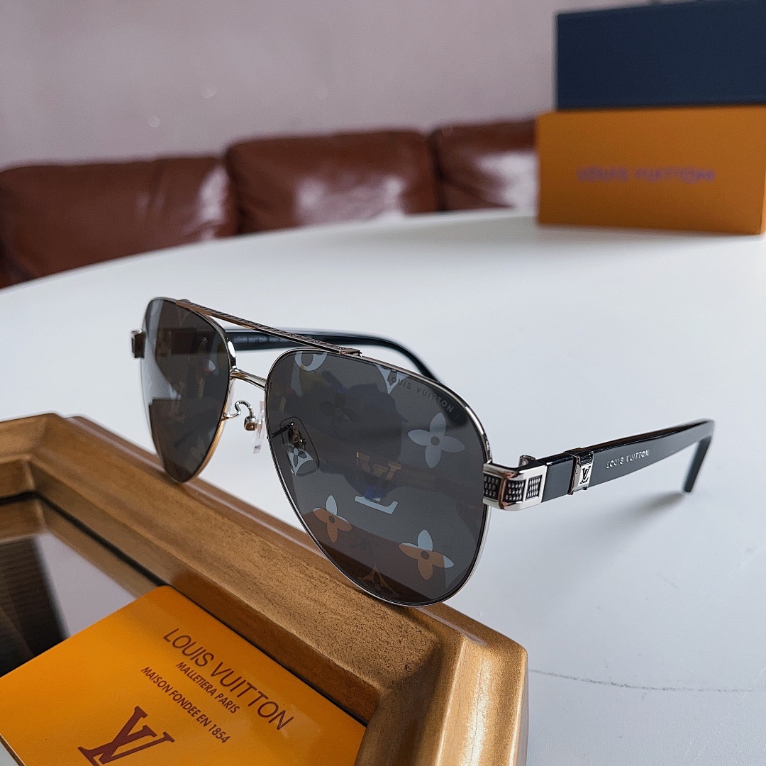 Other LOUIS VUITTONMODEL:Z1239SIZE:60
