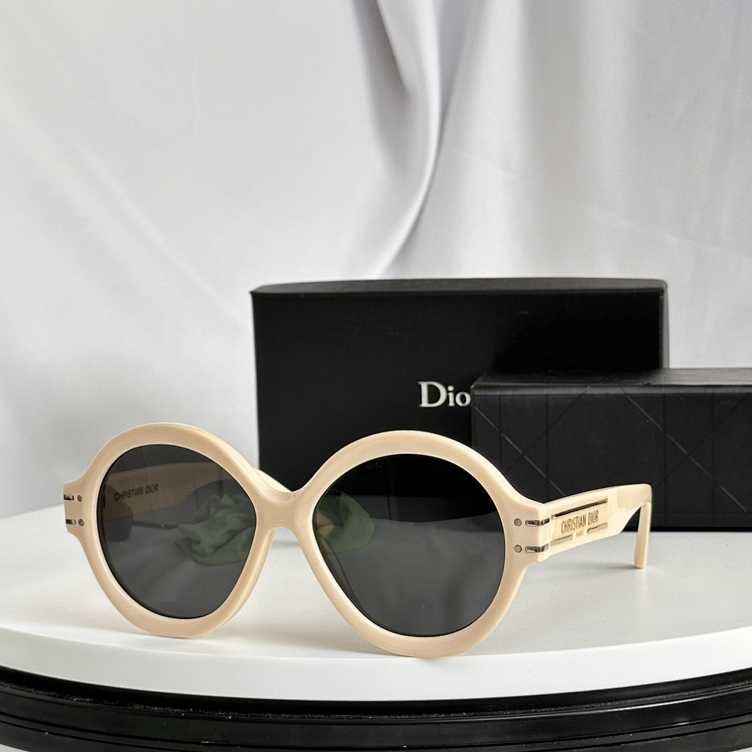 Other DIORSignature - Image 6