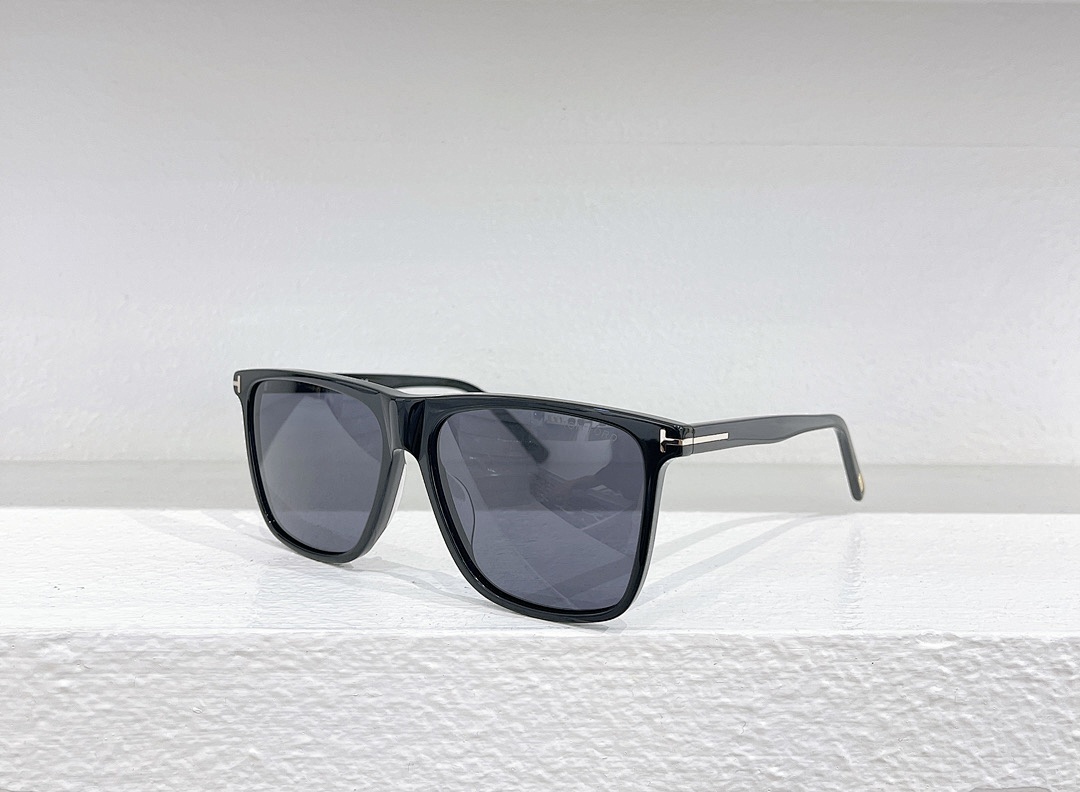 Other TOM FORDMODEL:TF832 SIZE:59