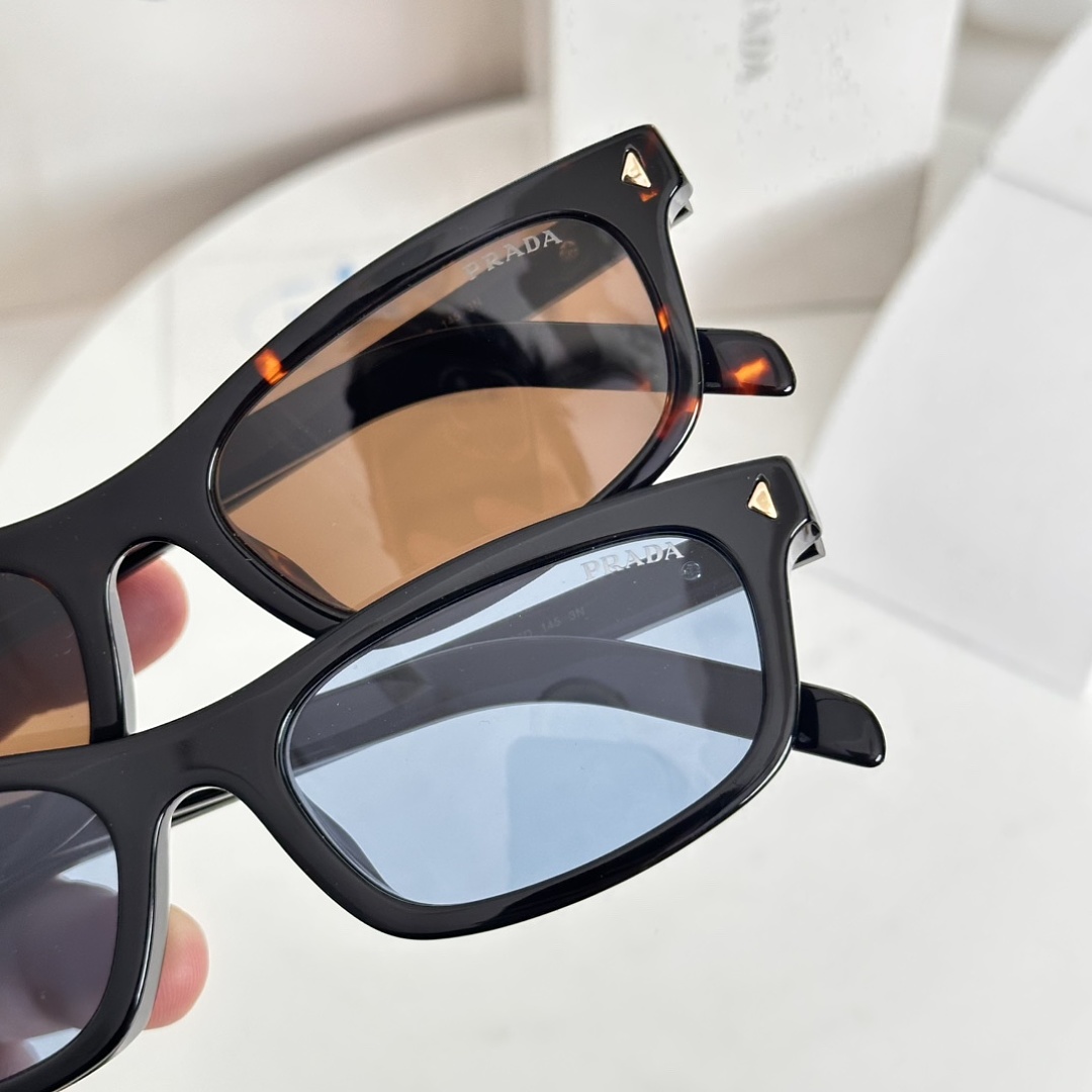 Prada Mod:SPRD05SSize:53 - Image 4