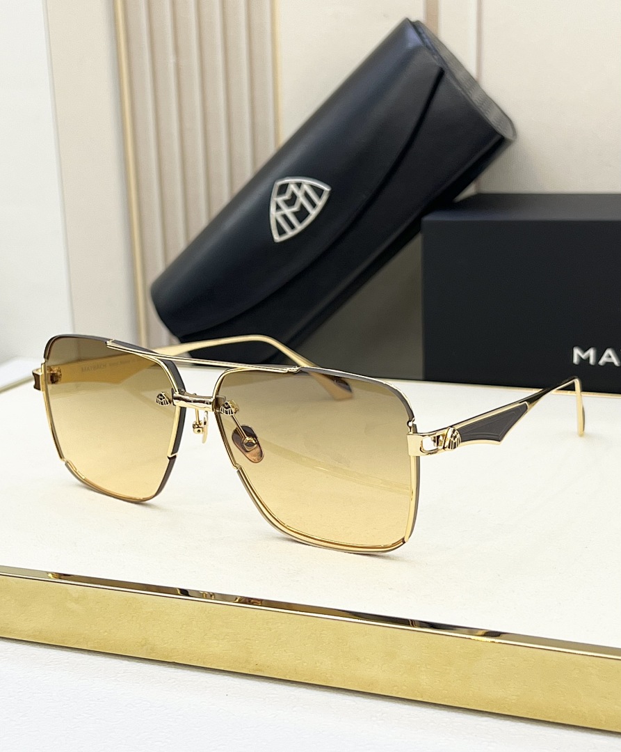 Chanel Chanel MAYBACHMODEL:THE BARRY SIZE:62 12, photo 1