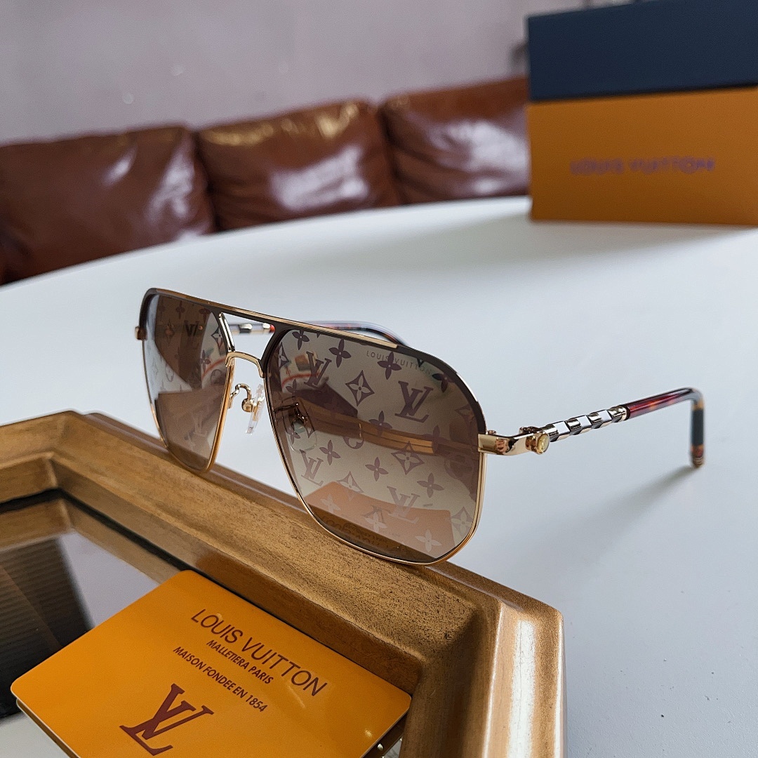 Other LOUIS VUITTONMODEL:Z0771 SIZE:61