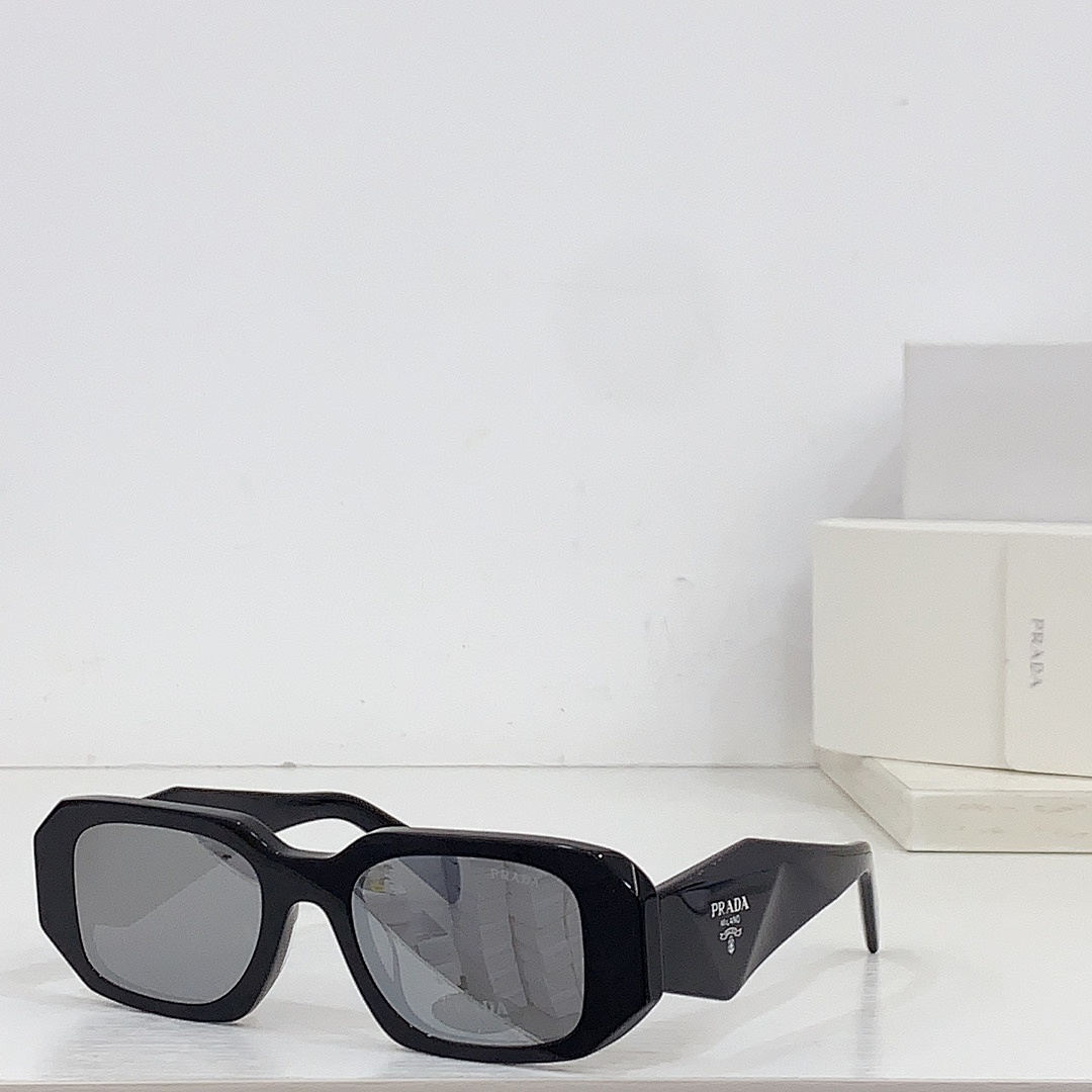 Prada SPR17WF Size51