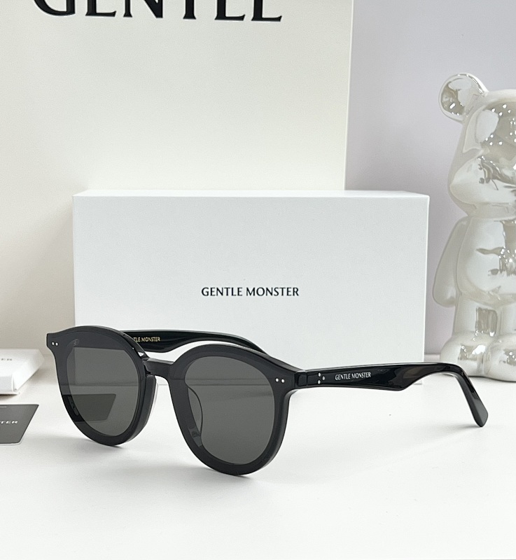 Other GENTLE MONSTERMODELNEW BORNSIZE64, photo 1