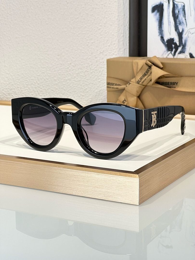 Other BurberryMod:B4390Size:47 - Image 5