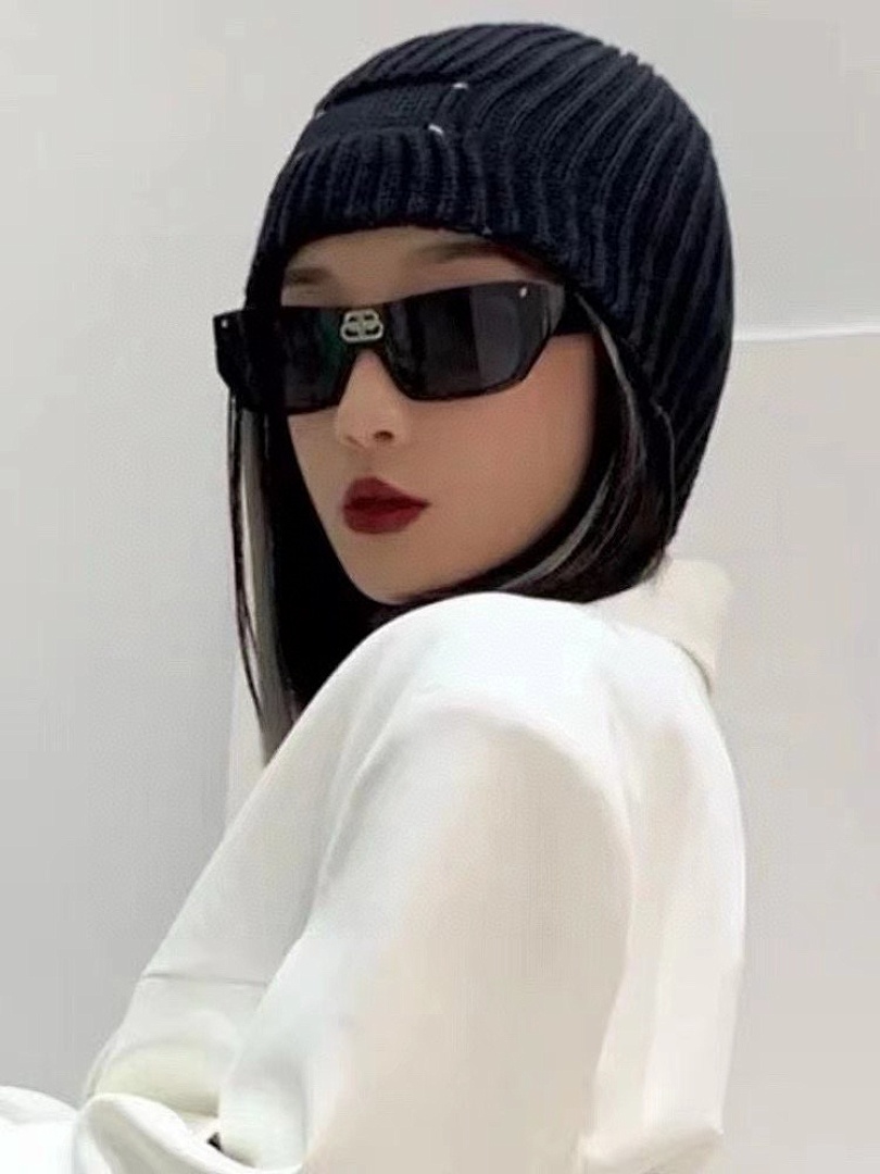 Balenciaga MODEL, photo 1