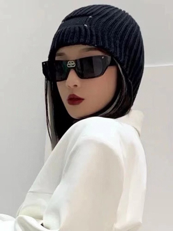 Balenciaga MODEL, photo 1
